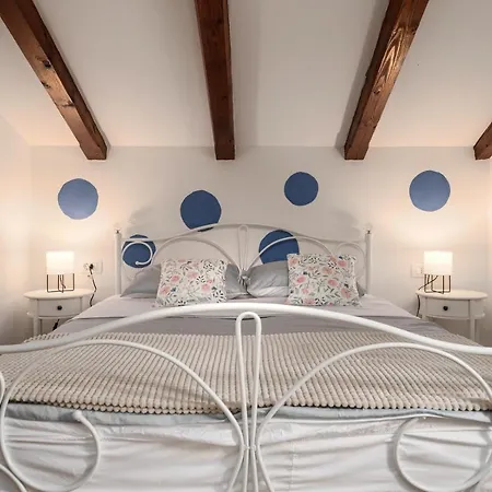 Relax In 2 Bedroom App In Old Town W/ac And Wifi Apartment Rovinj