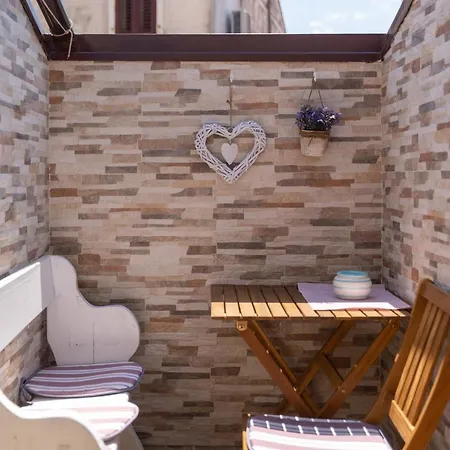 Relax In 2 Bedroom App In Old Town W/ac And Wifi * Rovinj
